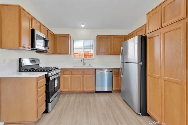 12980 Sundown Road, Victorville, California 92392