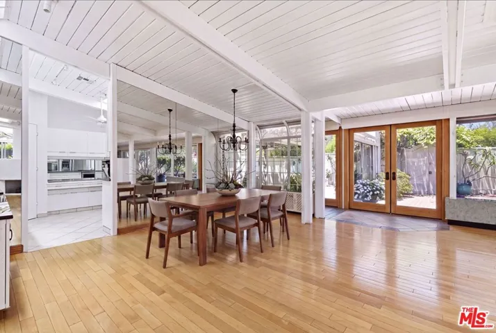 Dining Area Digitally Staged