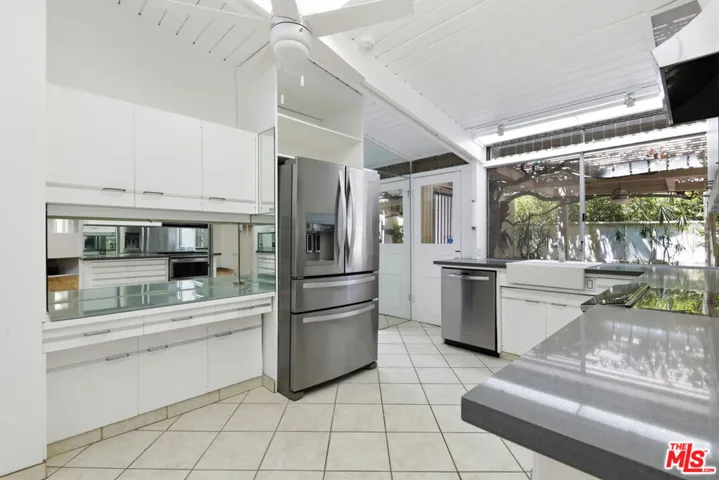 738 Hanley Avenue, Los Angeles, California 90049