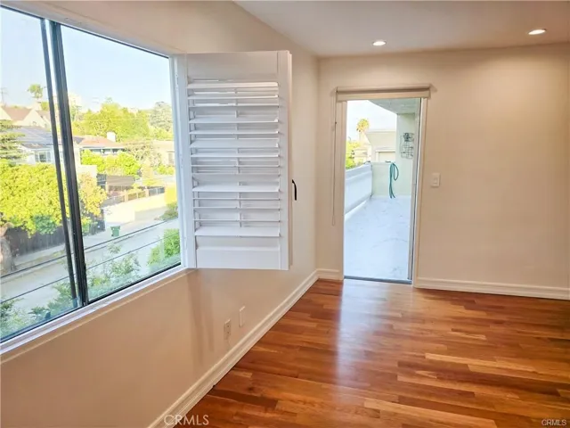 1310 Roxbury Drive 302, Los Angeles, California 90035