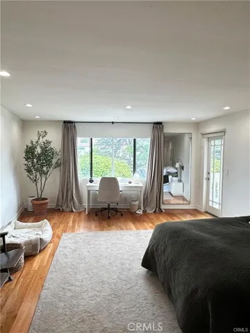 1310 Roxbury Drive 302, Los Angeles, California 90035
