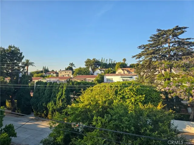 1310 Roxbury Drive 302, Los Angeles, California 90035
