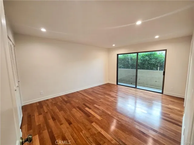 1310 Roxbury Drive 302, Los Angeles, California 90035
