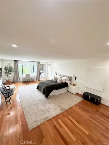 1310 Roxbury Drive 302, Los Angeles, California 90035