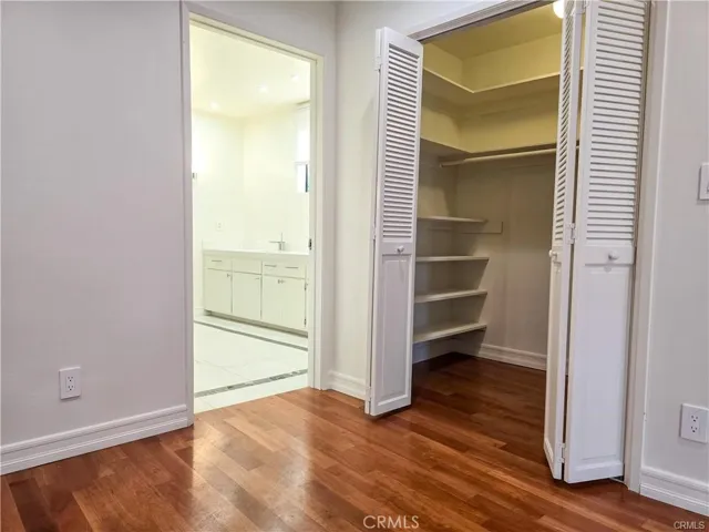 1310 Roxbury Drive 302, Los Angeles, California 90035