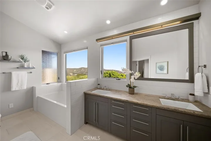 850 Bassi Dr., San Luis Obispo, California 93405