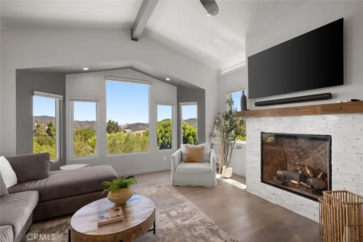 850 Bassi Dr., San Luis Obispo, California 93405
