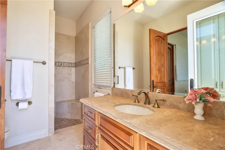 Private bathroom atttcahed to bedroom