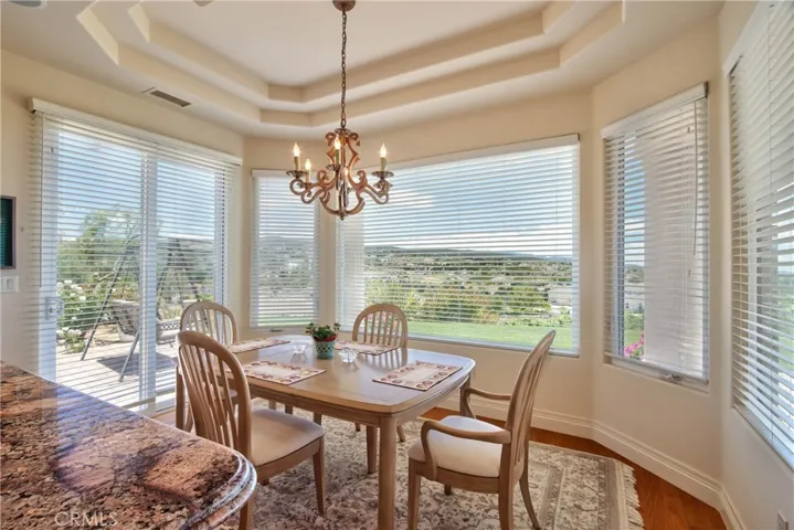 Kitchen Eating Area