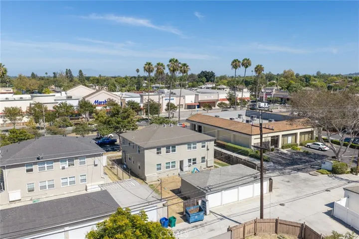 4445 Atlantic Avenue, Long Beach, California 90807