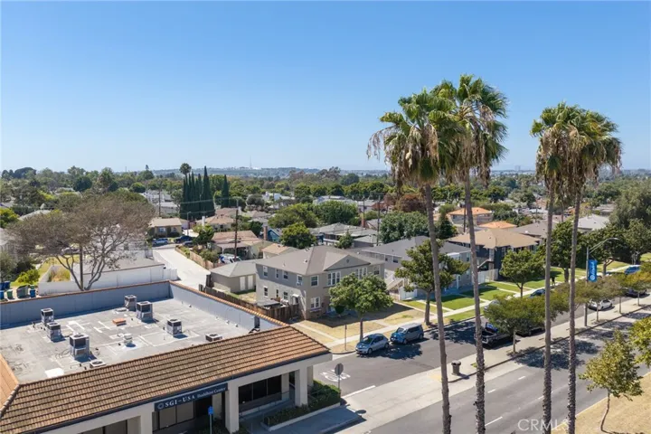 4445 Atlantic Avenue, Long Beach, California 90807