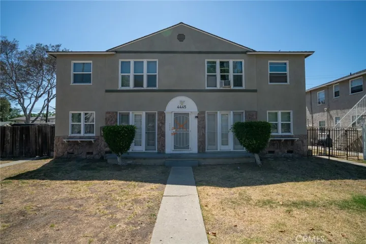 4445 Atlantic Avenue, Long Beach, California 90807