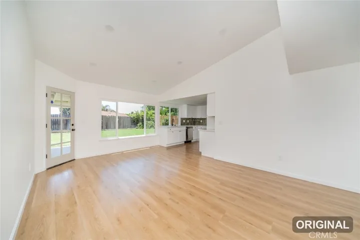 1041 Sunset Circle, Rialto, California 92376