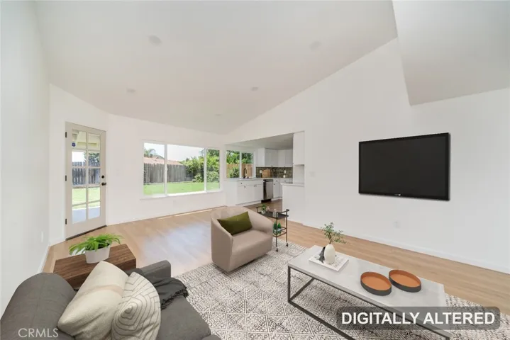 1041 Sunset Circle, Rialto, California 92376