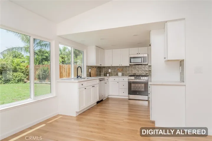1041 Sunset Circle, Rialto, California 92376