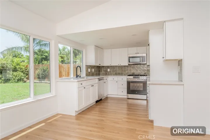 1041 Sunset Circle, Rialto, California 92376