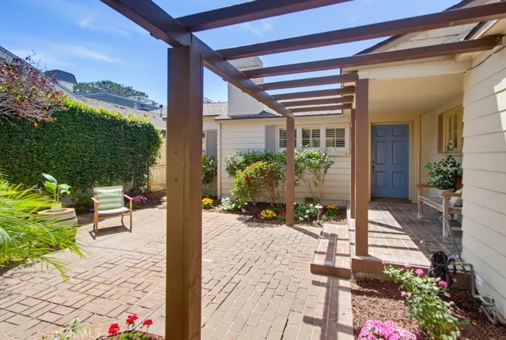 Front patio entrance