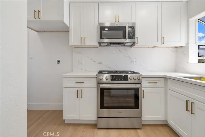 2521 W Stanford, Santa Ana, California 92704