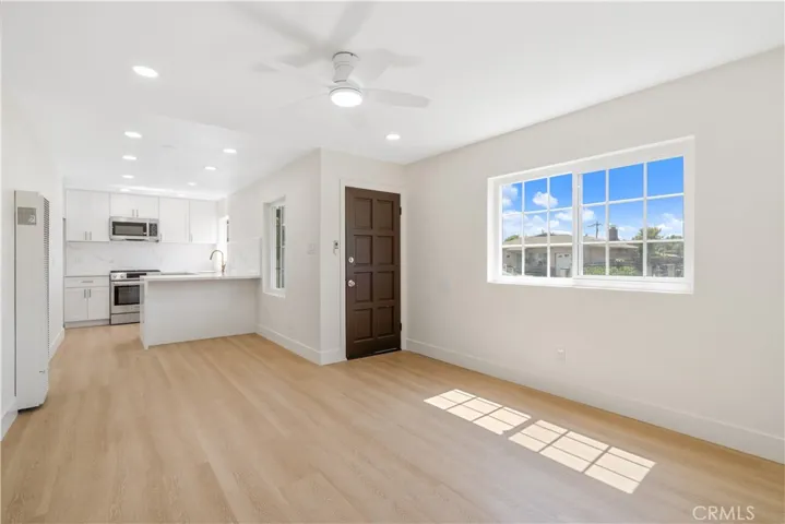 2521 W Stanford, Santa Ana, California 92704
