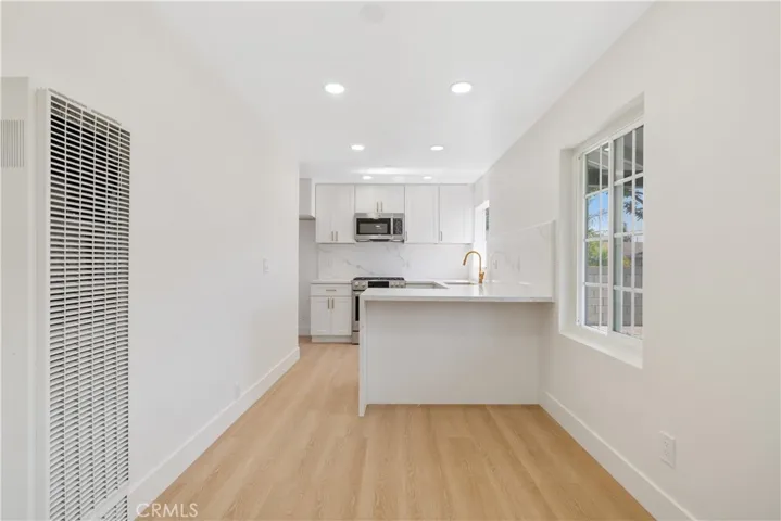 2521 W Stanford, Santa Ana, California 92704