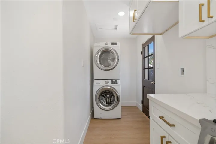 2521 W Stanford, Santa Ana, California 92704