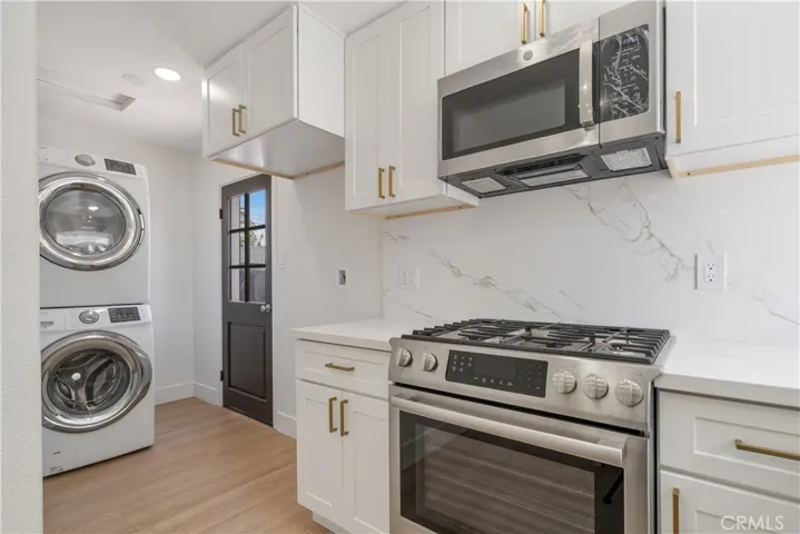 2521 W Stanford, Santa Ana, California 92704