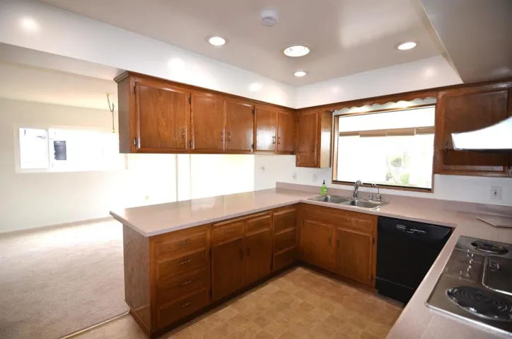 6137 Arno Dr., San Diego, California 92120