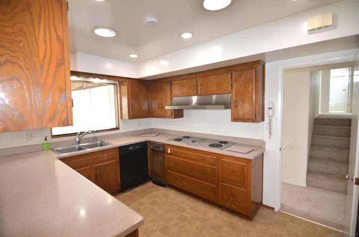 6137 Arno Dr., San Diego, California 92120
