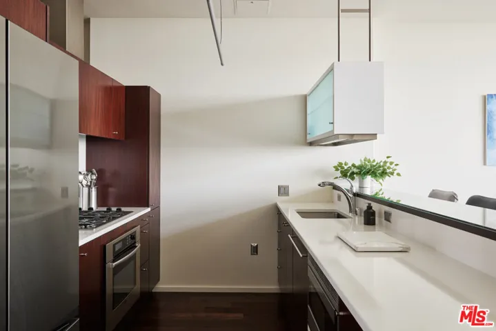 1155 S Grand Avenue 1307, Los Angeles, California 90015
