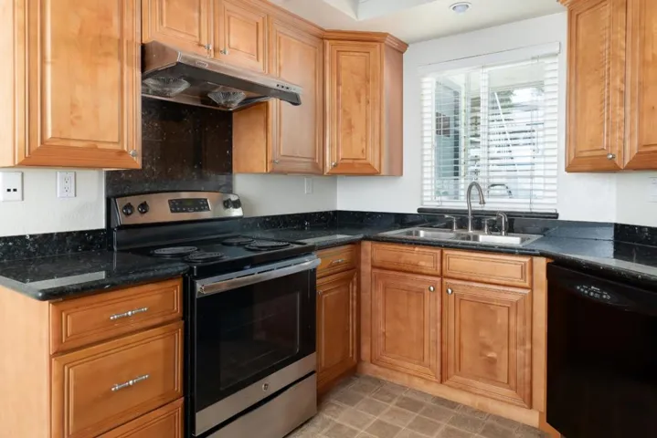 208 Sequim, Fremont, California 94539