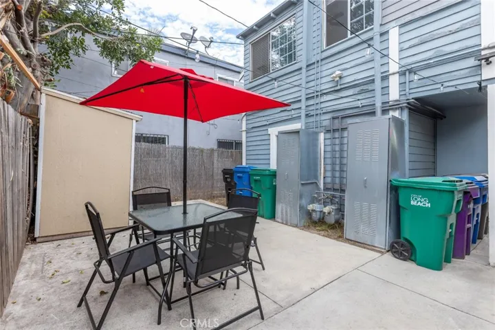 1007 Lewis Avenue, Long Beach, California 90813