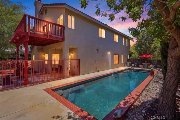 5 Bedroom Pool Home! Twilight digitally enhanced
