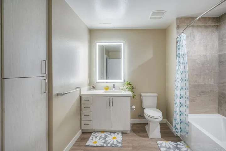 355 N Cleveland Street 307, Oceanside, California 92054