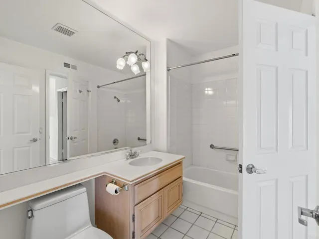 4938 Kalamis Way, Oceanside, California 92056