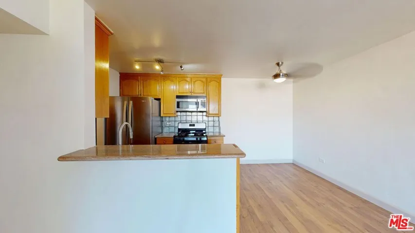 421 S La Fayette Park Place 730, Los Angeles, California 90057