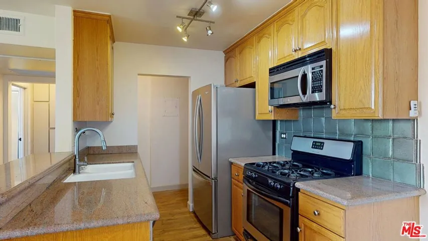 421 S La Fayette Park Place 730, Los Angeles, California 90057