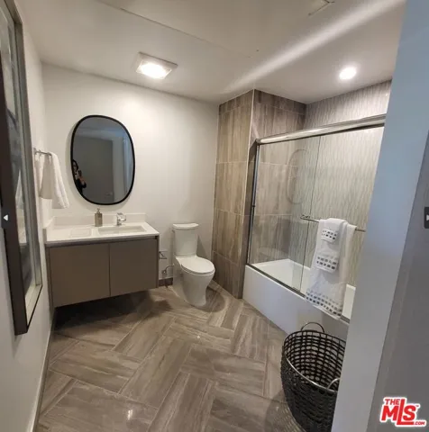 750 S Kingsley Drive 205, Los Angeles, California 90005