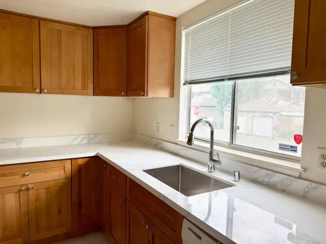 522 Lancaster Lane, Bay Point, California 94565