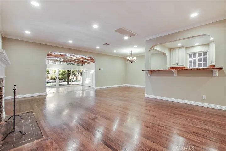 5923 Jumilla Avenue, Woodland Hills, California 91367