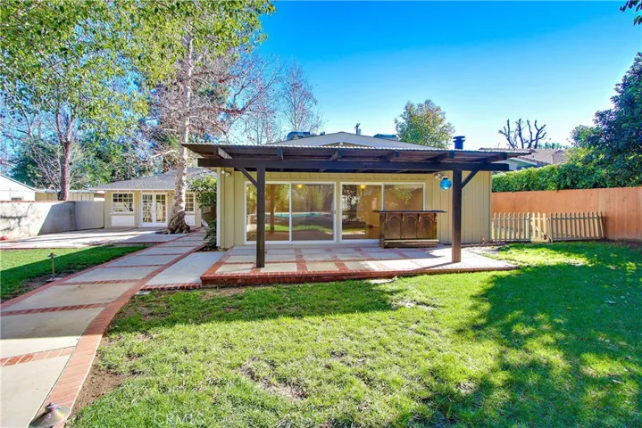 5923 Jumilla Avenue, Woodland Hills, California 91367