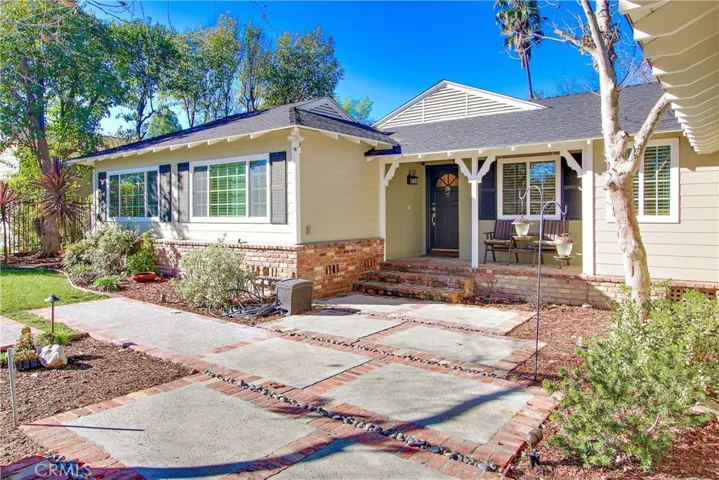 5923 Jumilla Avenue, Woodland Hills, California 91367