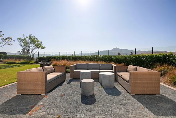 Thoughtfully designed outdoor lounges provide the perfect place to unwind, connect with neighbors, or simply enjoy Southern California's year-round sunshine.