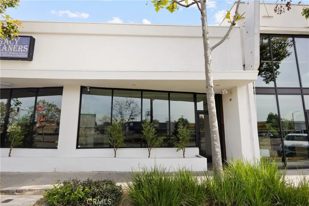 13048 Hawthorne, Hawthorne, California 90250 — photo 4