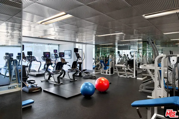 2700 S Neilson Way 1115, Santa Monica, California 90405