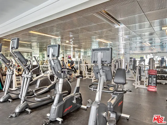 2700 S Neilson Way 1115, Santa Monica, California 90405