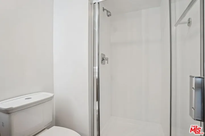 2700 S Neilson Way 1115, Santa Monica, California 90405