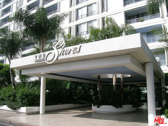 2700 S Neilson Way 1115, Santa Monica, California 90405