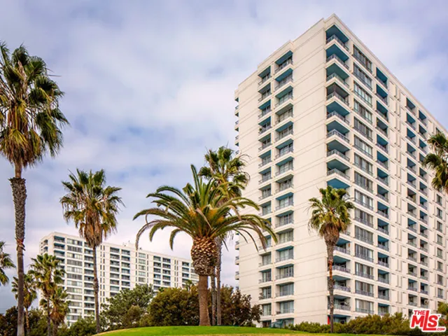 2700 S Neilson Way 1115, Santa Monica, California 90405
