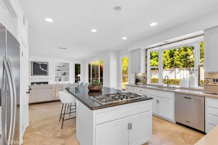 808 Carnaros, San Clemente, California 92672
