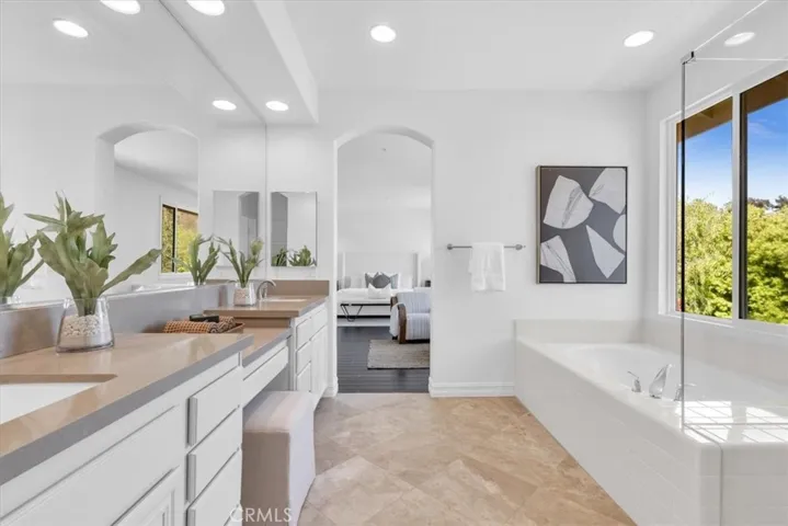 808 Carnaros, San Clemente, California 92672